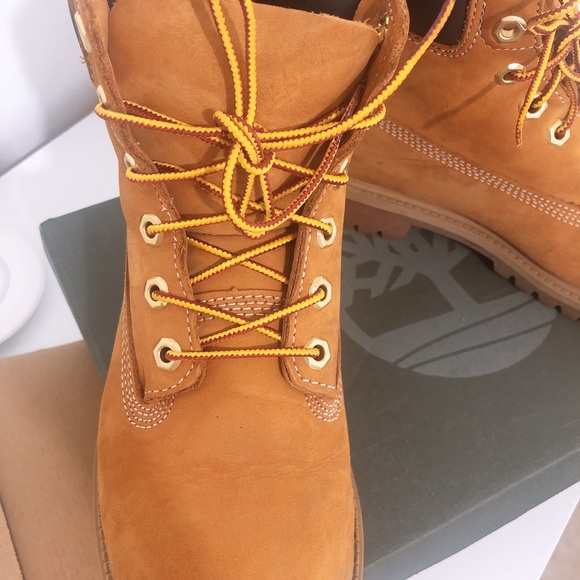 Timbs - Picture 2 of 6
